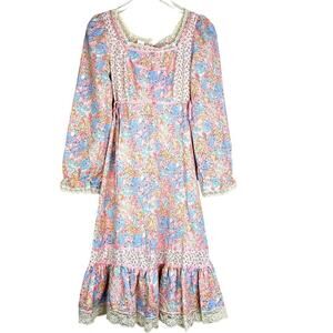 Vintage 70s Cottagecore Prairie Dress Gown Floral Lace Ruffles Long Sleeve